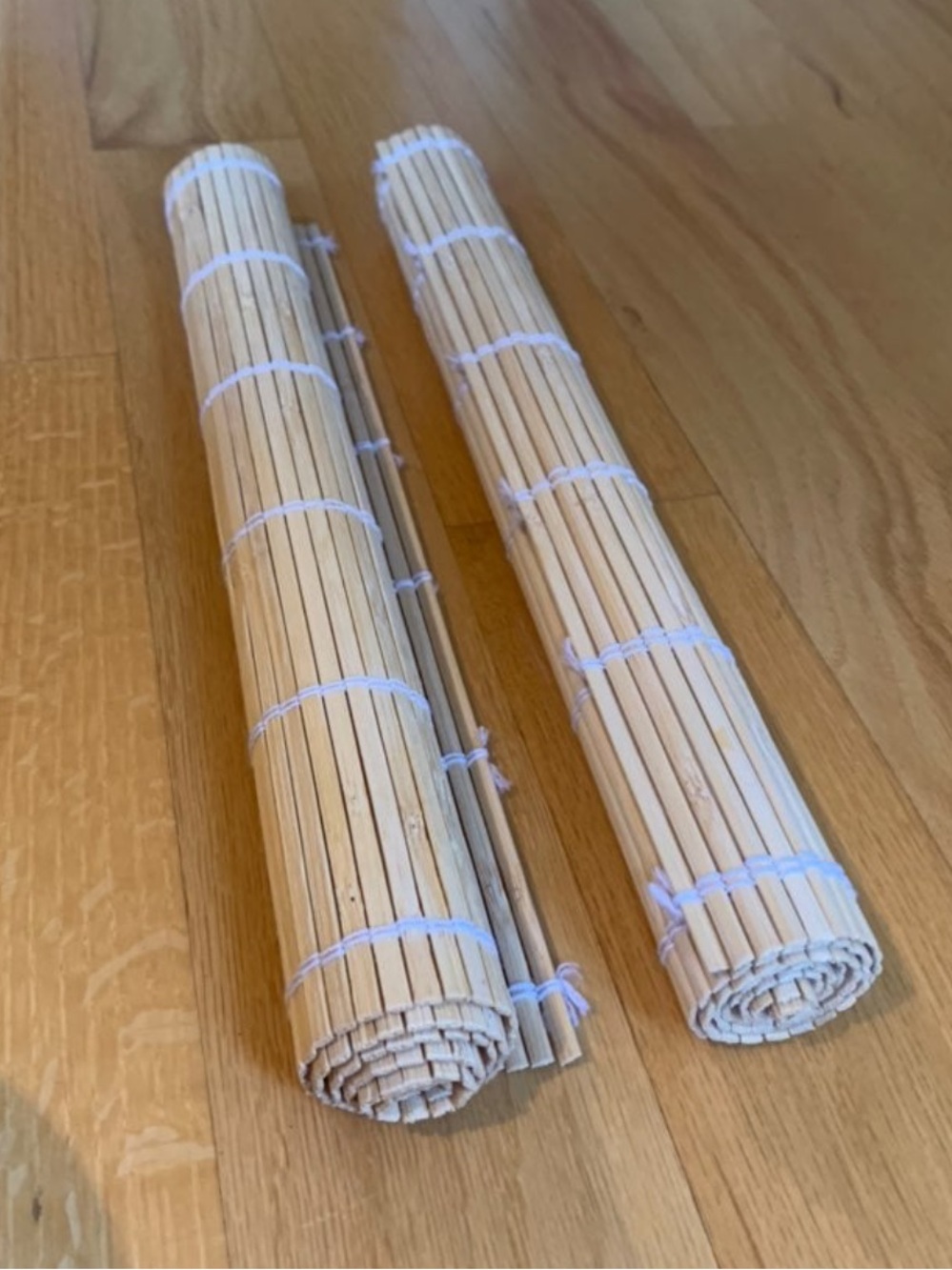 Set of 2 bamboo decorative wooden placemats